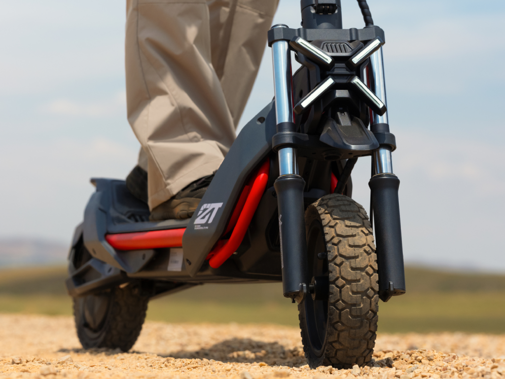 Segway KickScooter ZT3 PRO16+, 130 kg, domet 70 km, 25 km/h, 25%, 11'', 1600 W - Image 6